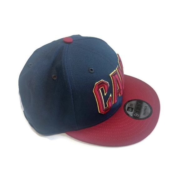 9Fifty New Era Cleveland Cavaliers Snapback 2 Tone Hat Cap - Picture 3 of 6